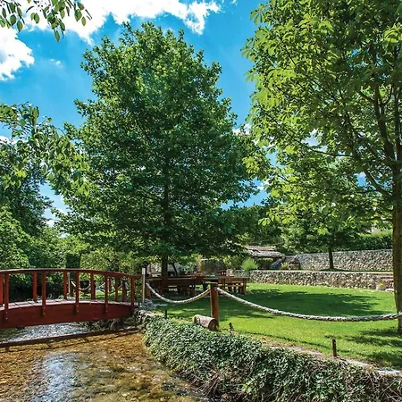 4 Bedroom Awesome In Kucine