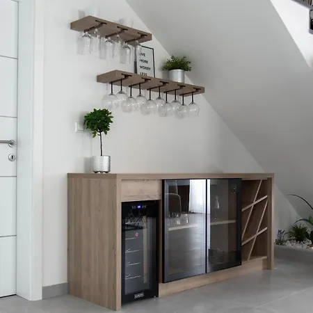 4 Bedroom Awesome In * Kucine